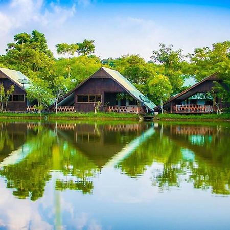 Tanita Lagoon Resort Udon Thani Exterior photo