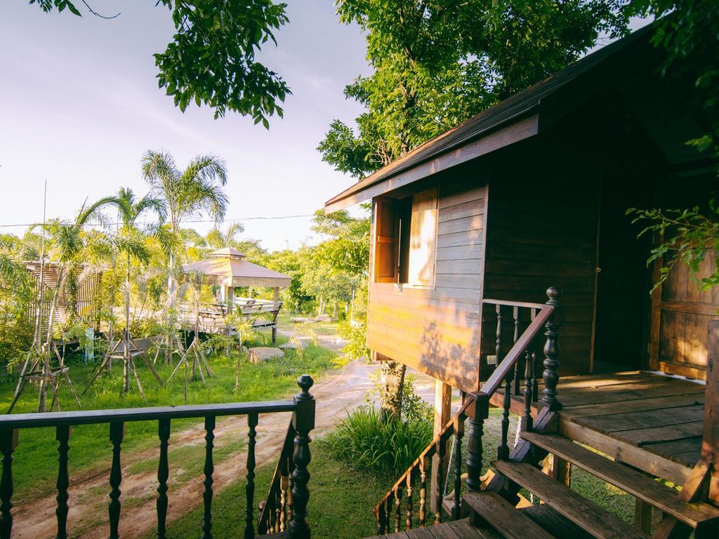 Tanita Lagoon Resort Udon Thani Exterior photo