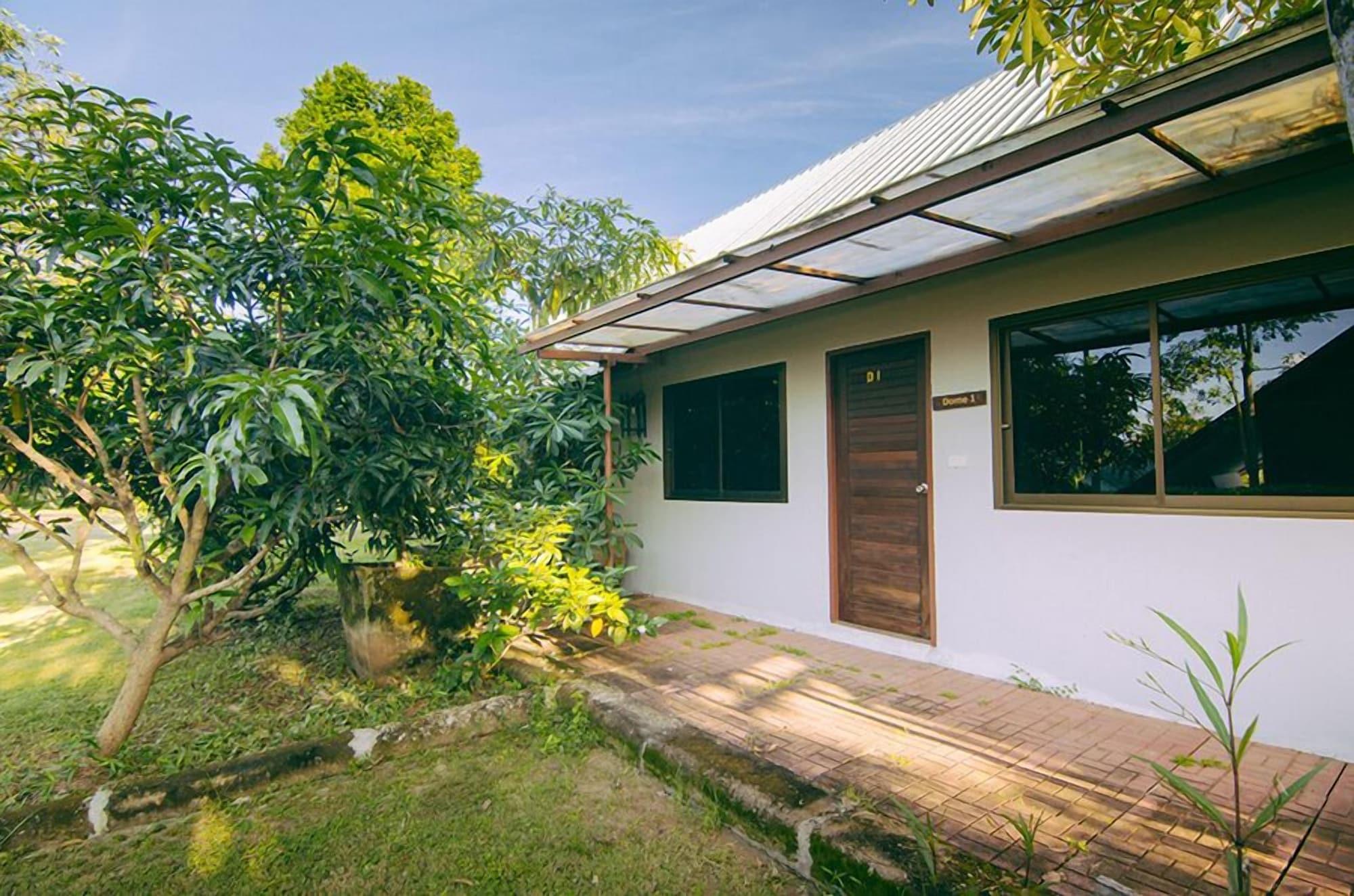 Tanita Lagoon Resort Udon Thani Exterior photo