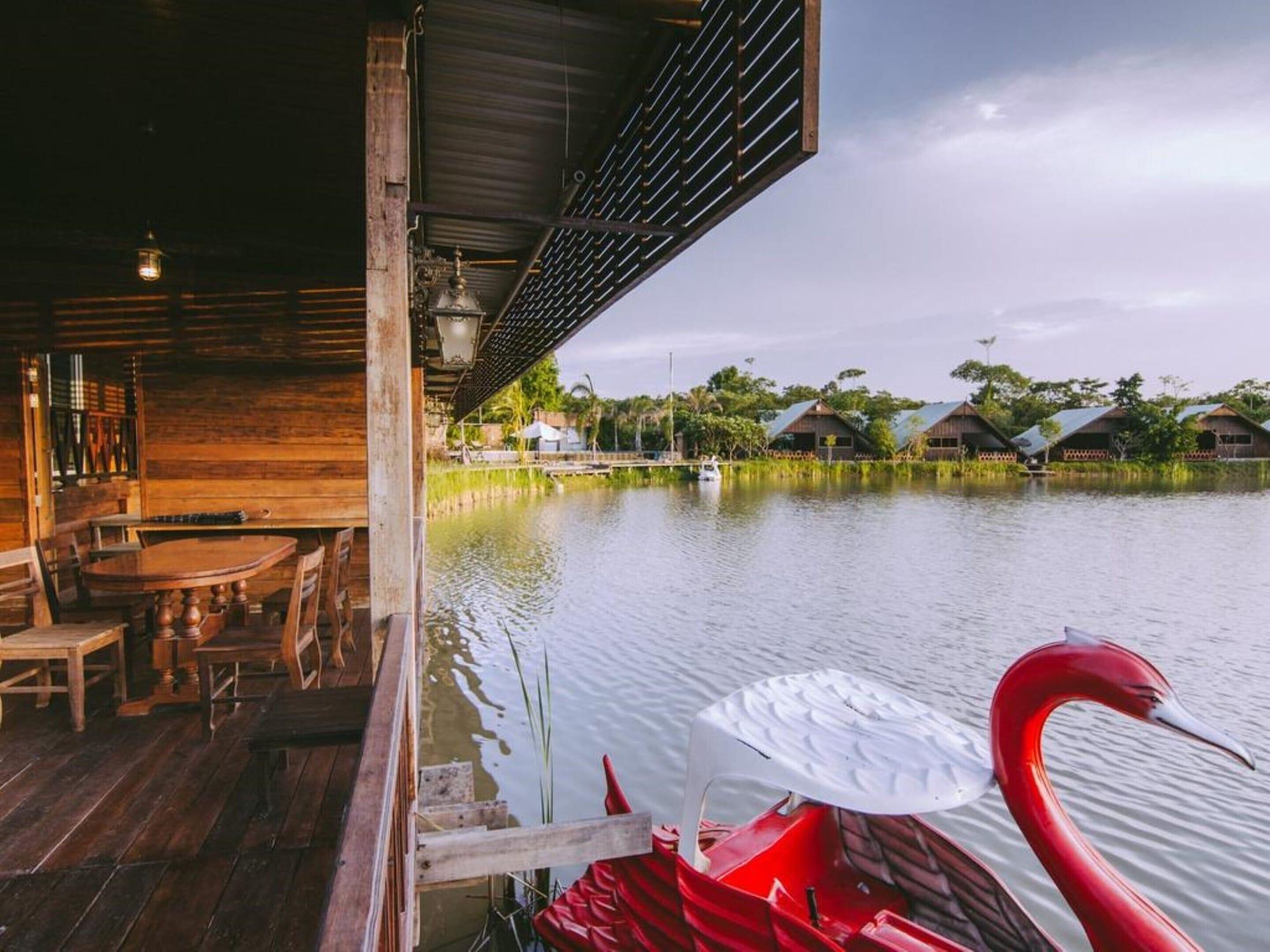 Tanita Lagoon Resort Udon Thani Exterior photo