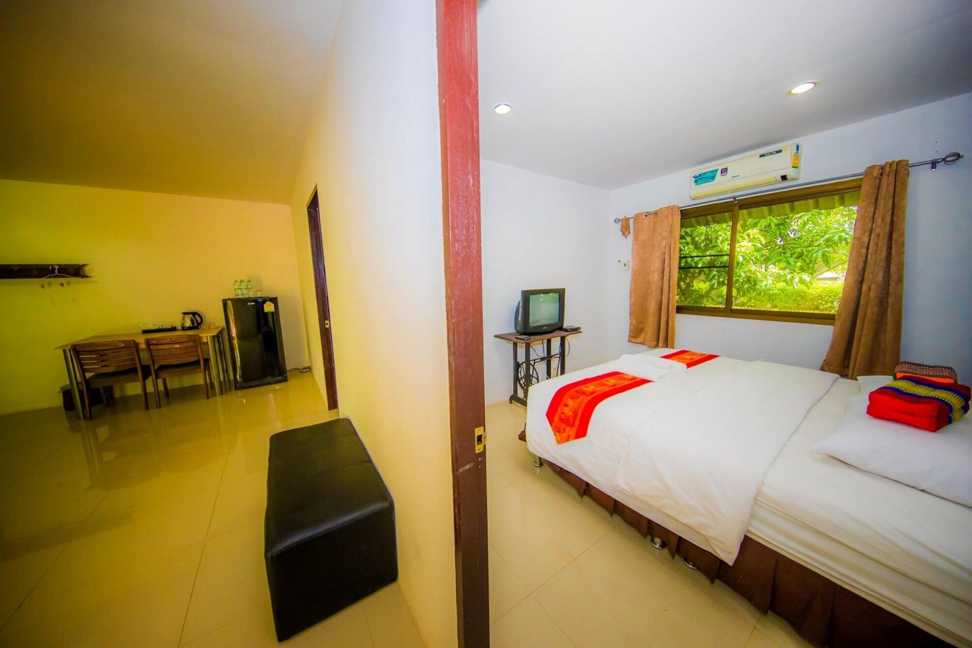 Tanita Lagoon Resort Udon Thani Exterior photo