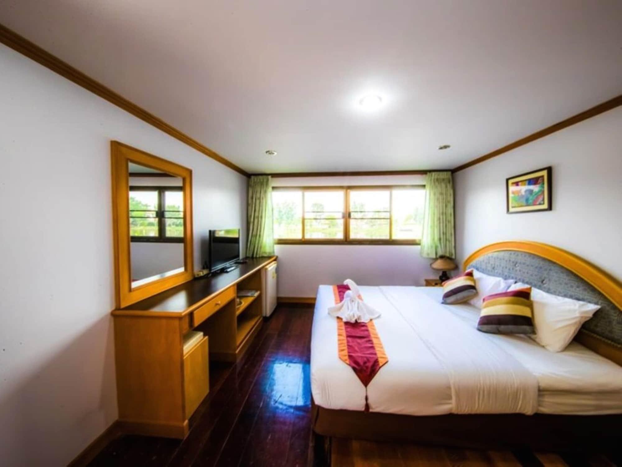 Tanita Lagoon Resort Udon Thani Exterior photo